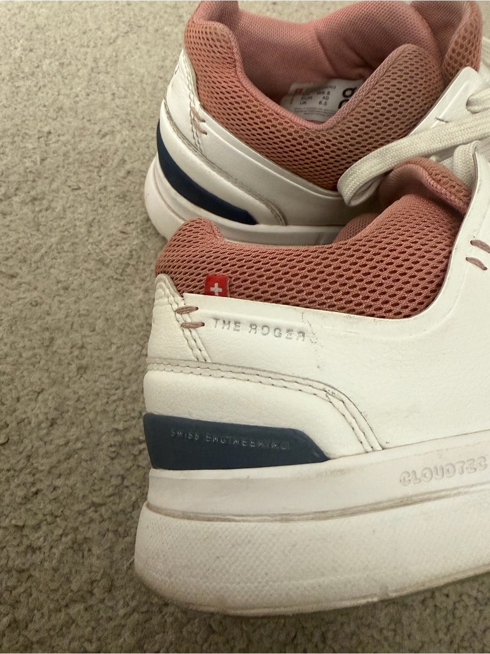 On Cloud ‘The Roger’ White Sneakers with Dusty Pink Lining, Women’s Size 8.5 - Picture 8 of 9